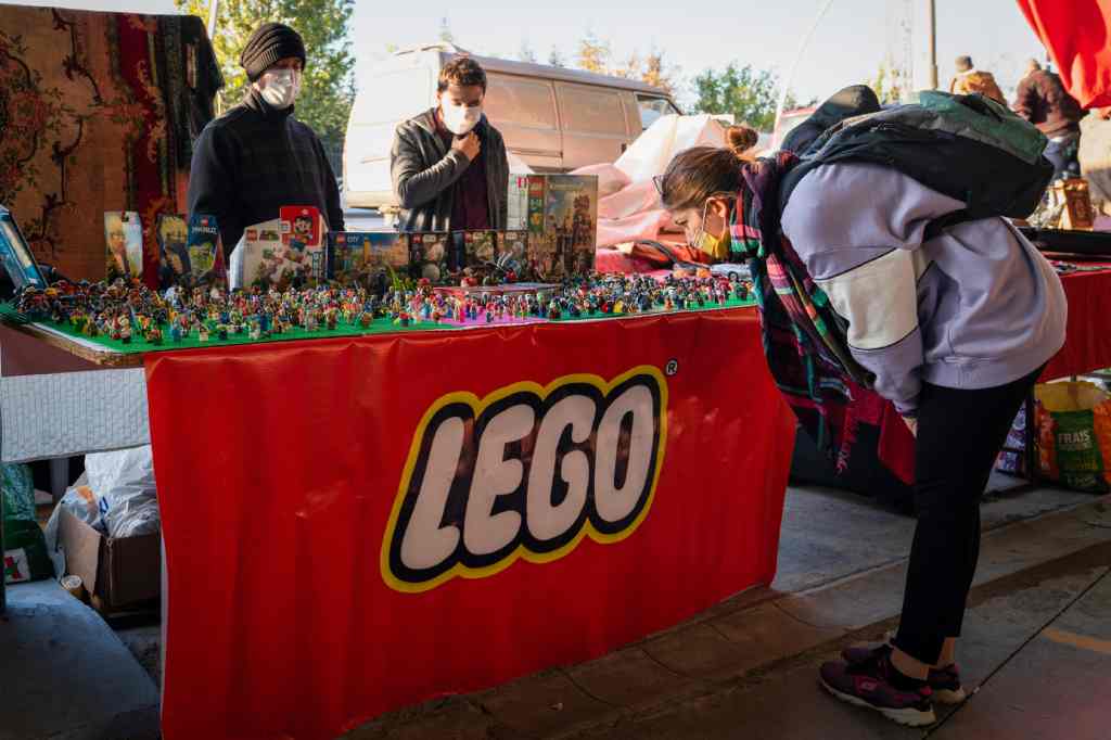 Second hand lego sale